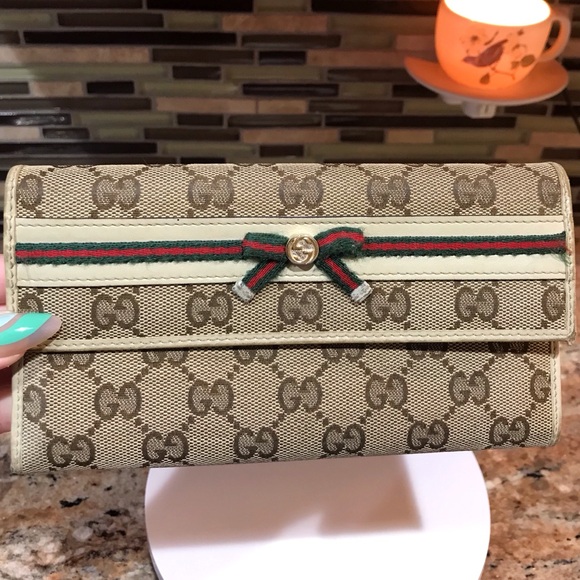 GUCCI Signature Canvas Prince Long Wallet 😍❤️ - Picture 8 of 17